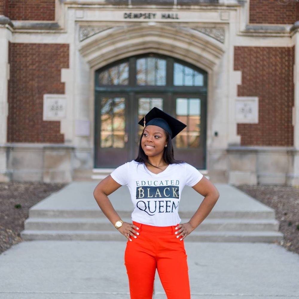 Meet your Posher, Alexis